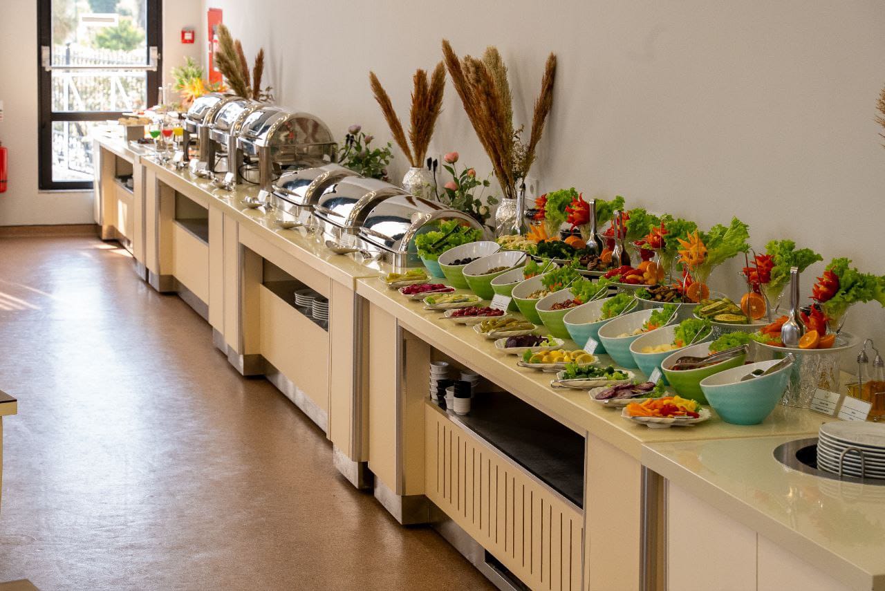 Open buffet restaurant at Nafta Sanatorium