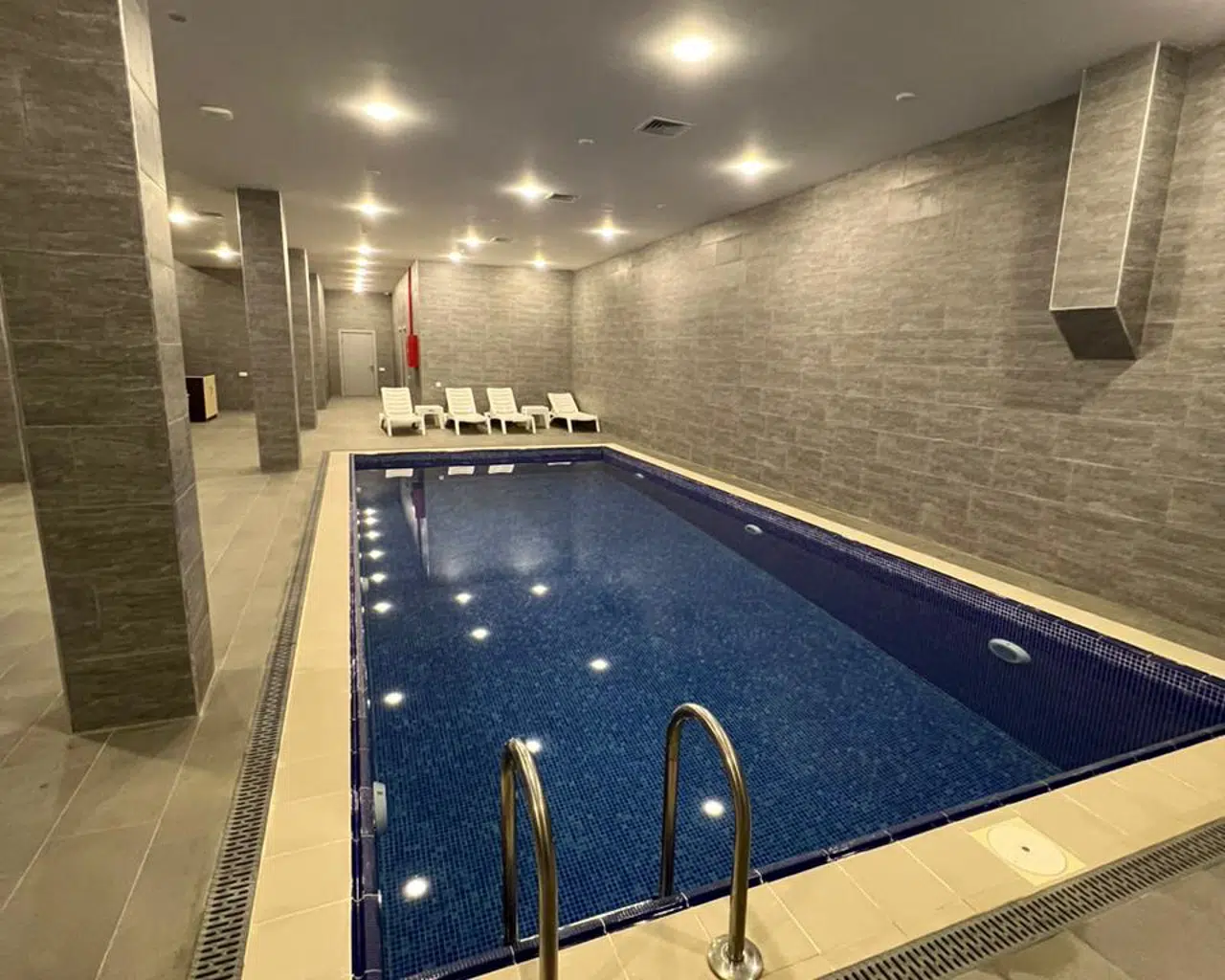 Indoor swimming pool at Nafta Sanatorium